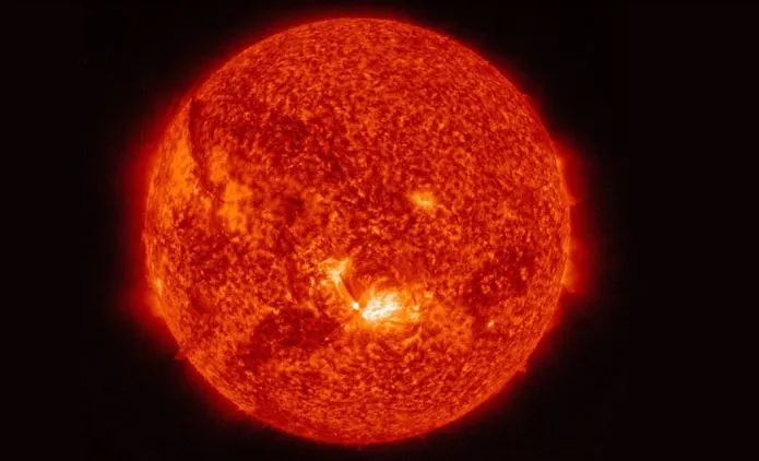 Solar Storm : 6 साल में सबसे बड़ा सौर तूफान टकराया पृथ्‍वी से, अब क्‍या होगा? जानें