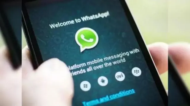  WhatsApp ला रहा है नया फीचर अपने आप अपडेट होगी सेल्फी और बिना छत की होगी चैटिंग