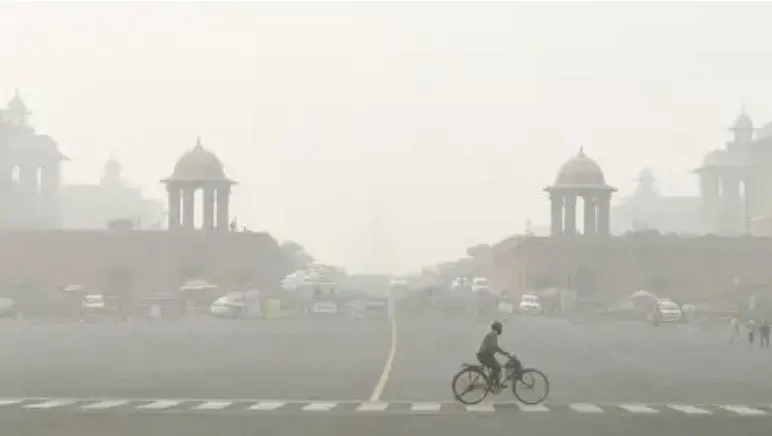 Delhi Weather: नहीं थम रहा दिल्ली में प्रदूषण, AQI 364 हुआ दर्ज