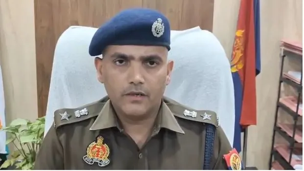 Hardoi local news : Neeraj Jadaun IPS: 'मैं क्षमा मांगता हूं...', आईपीएस नीरज जादौन ने कैमरे के सामने क‍िससे और क्‍यों मांगी माफी?