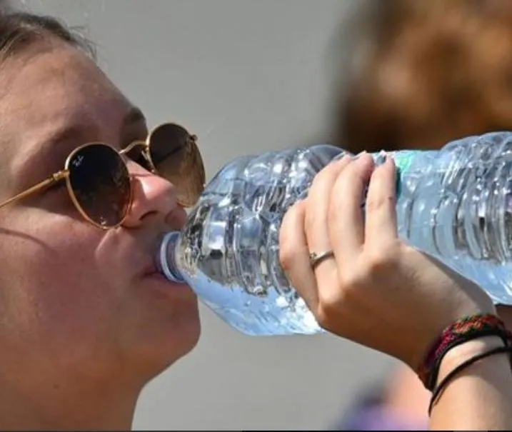 Mineral Water है बेहद खतरनाक, FSSAI के अनुसार पैकेज्ड पानी उच्च जोखिम वाला उत्पाद