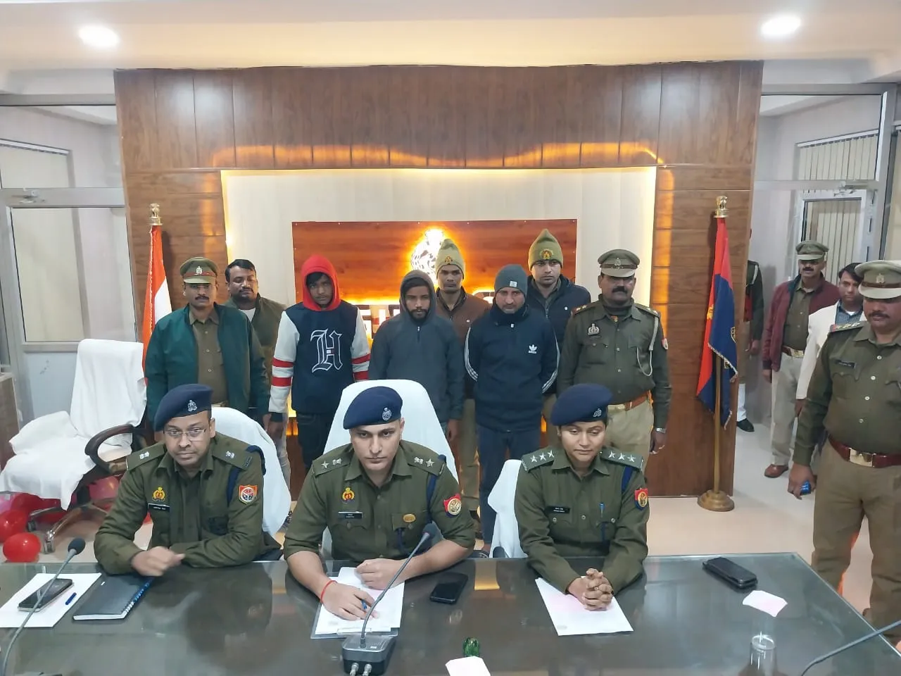 उन्नाव कोतवाली पुलिस को मिली बड़ी सफलता पुलिस ने दस बाइक समेत तीन चोरो को किया गिरफ्तार