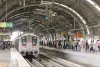 दिल्ली मेट्रो के यात्री ध्यान दें! येलो लाइन पर धीमी पड़ गई DMRC की रफ्तार, अब सफर तय करने में लग रहा ज्यादा टाइम