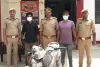 UP Crime News : पुलिस ने चोरी  के आरोपियों को किया गिरफ्तार