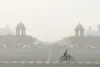 Delhi Weather: नहीं थम रहा दिल्ली में प्रदूषण, AQI 364 हुआ दर्ज