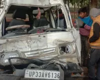 Raebareli Accident : टैंकर की टक्‍कर से स्‍कूल वैन के ड्राइवर और एक बच्चे की दर्दनाक मौत