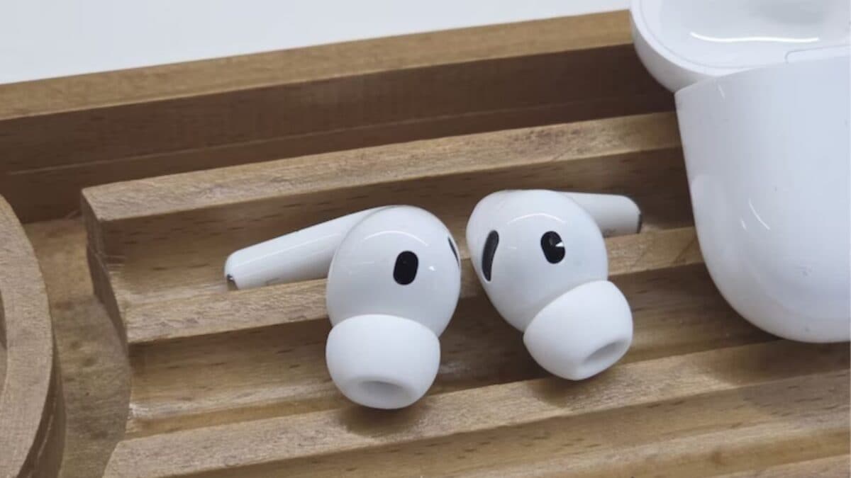 Airpods 2026 05 e55562ead83846f1847628a3e08d7ac0