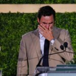‘Oh gosh, this such a mess’: Roger Federer breaks down during Hall of Fame speech – Watch | Tennis News
