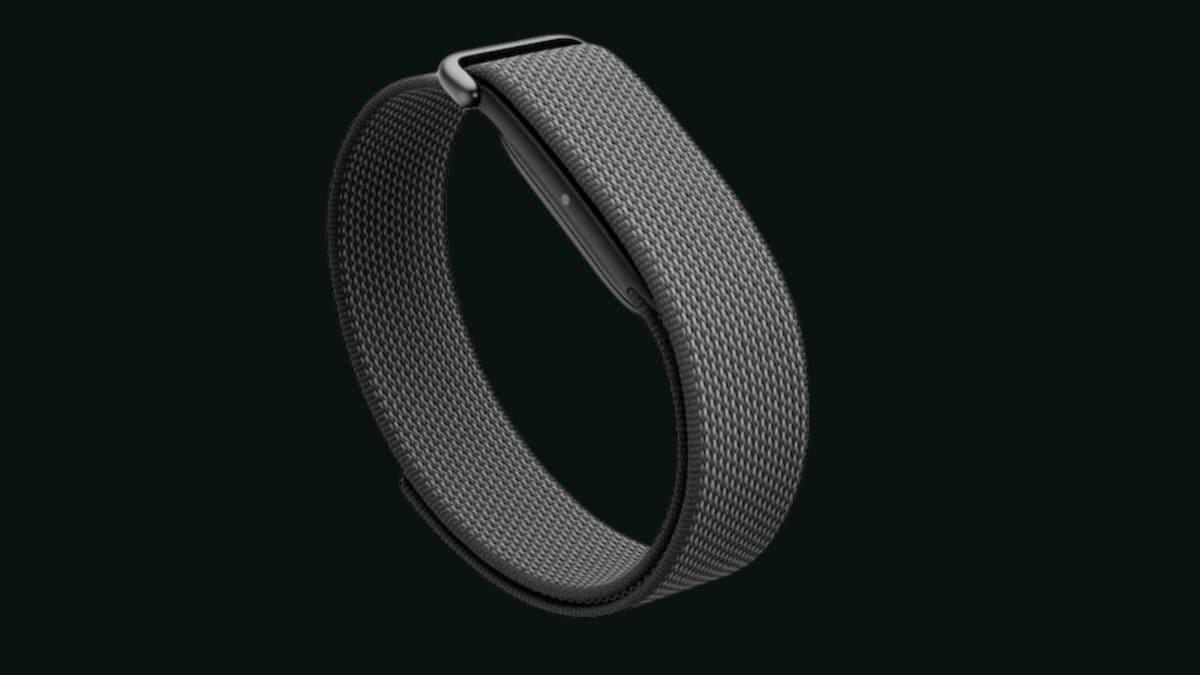 Google Fitbit Air 1 2026 08 842b2d2daa703345efae300083e1c9f2