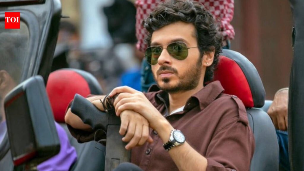Divyendu Sharma aka Munna Bhaiya from Mirzapur reveals an easy hack to cook shakarkandi and retain its street food-like taste |
