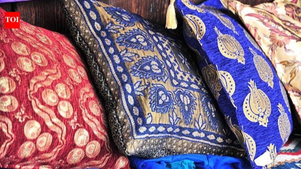Turn old dupattas into stylish cushion covers without sewing: Easy ways to give your home décor a beautiful makeover |