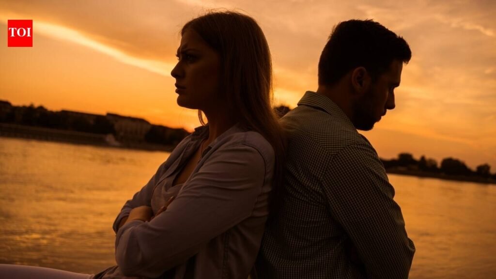 5 reasons you keep thinking about someone you know isn’t right for you