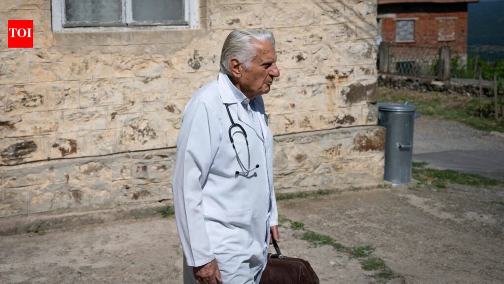 At 90, this doctor still starts work at 8 AM and climbs steep hills to treat patients: Why he refuses to retire |