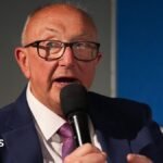 Norfolk police commissioner considers cancelling theatre tour