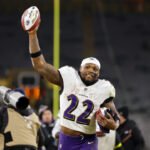 Emmitt Smith on Derrick Henry Breaking His All-Time Rushing Record: ‘I Think It’s Possible’
