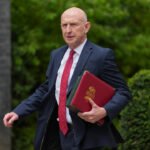 Bank of England Holds Interest Rate, Warns Middle East Conflict Is Heightening Inflation Risks