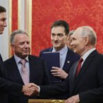 Putin Meets US Envoys as Russia Halts Strikes on Kyiv for 72 Hours