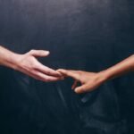 5 tiny dating behaviours that reveal how someone handles rejection